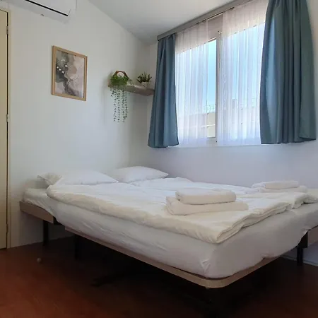 Mobilhome Nico - With Pool Apartment Turanj