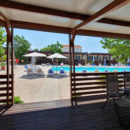 Mobilhome Nico - With Pool Apartment *