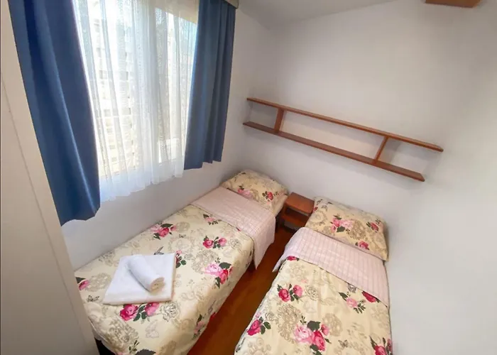 Mobilheim 6 Personen Pool Am *